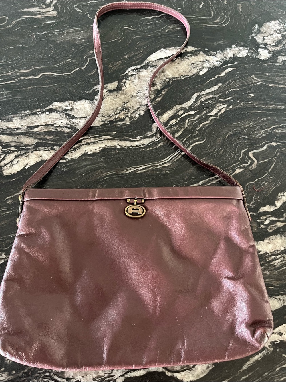 Vtg 80-90’s Etienne Aigner Burgundy Shoulder/crossbody Bag brass  Hardware retro